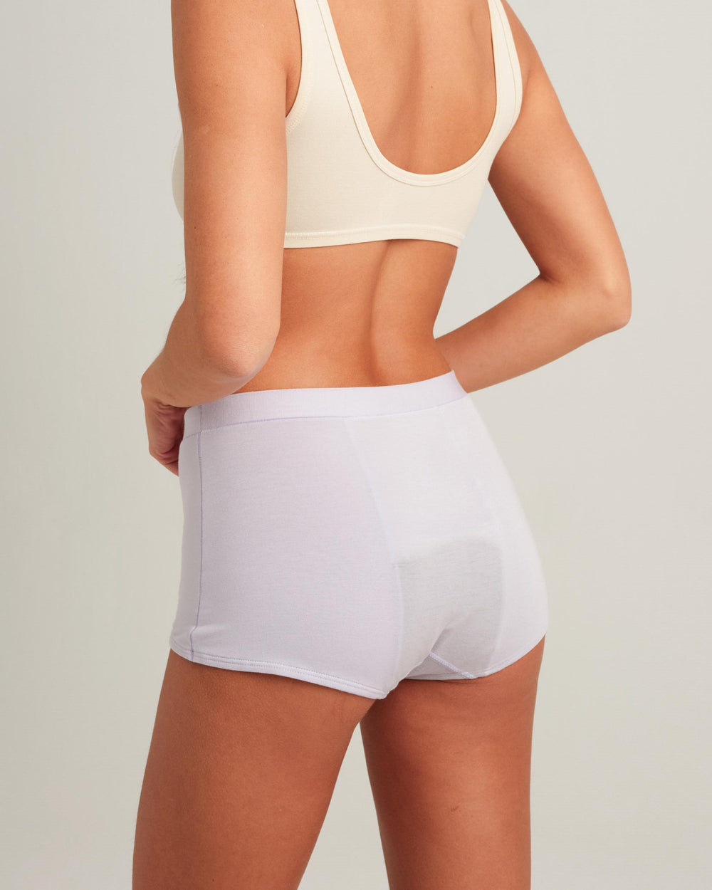 Leakproof Comfort CloudShort in black | Saalt