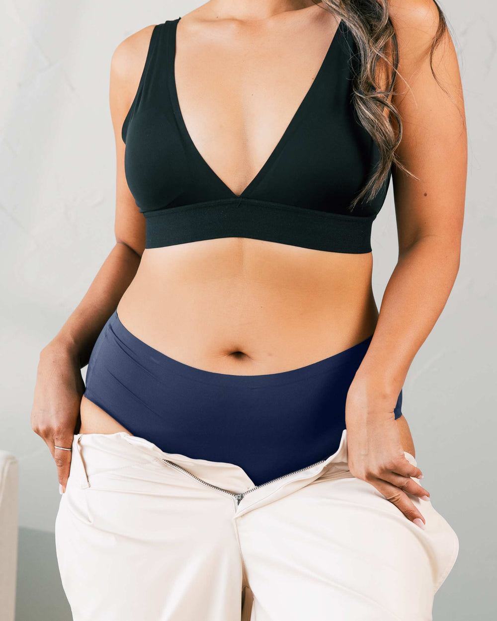 Leakproof Seamless High Waist in black | Saalt