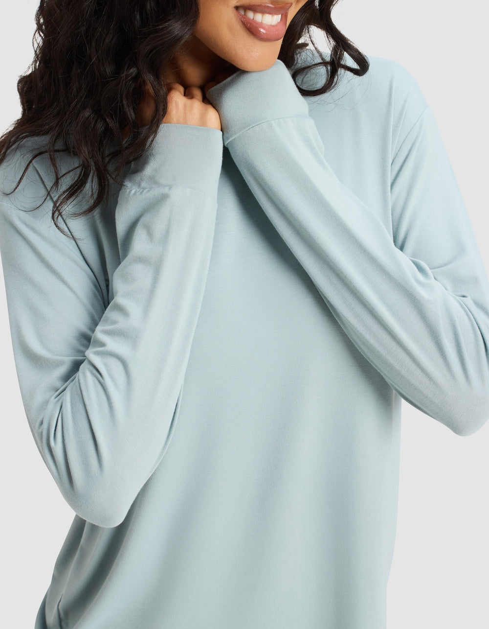 Women's Bamboo Stretch-Knit Long Sleeve Lounge Tee in black | Cozy Earth