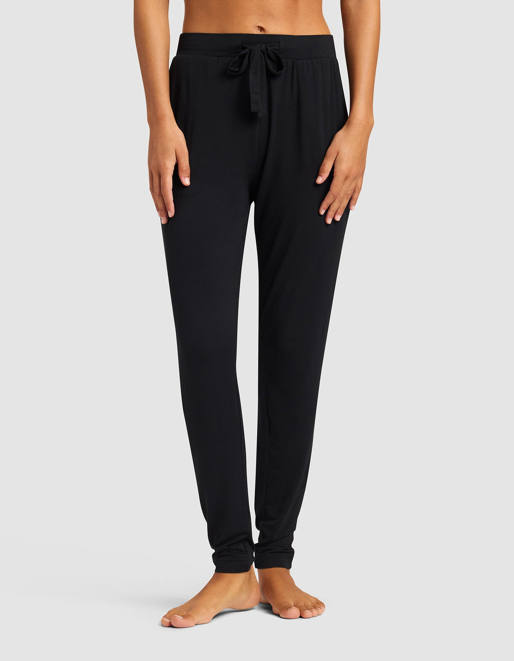 Women's Bamboo Stretch-Knit Tapered Pant in blue | Cozy Earth
