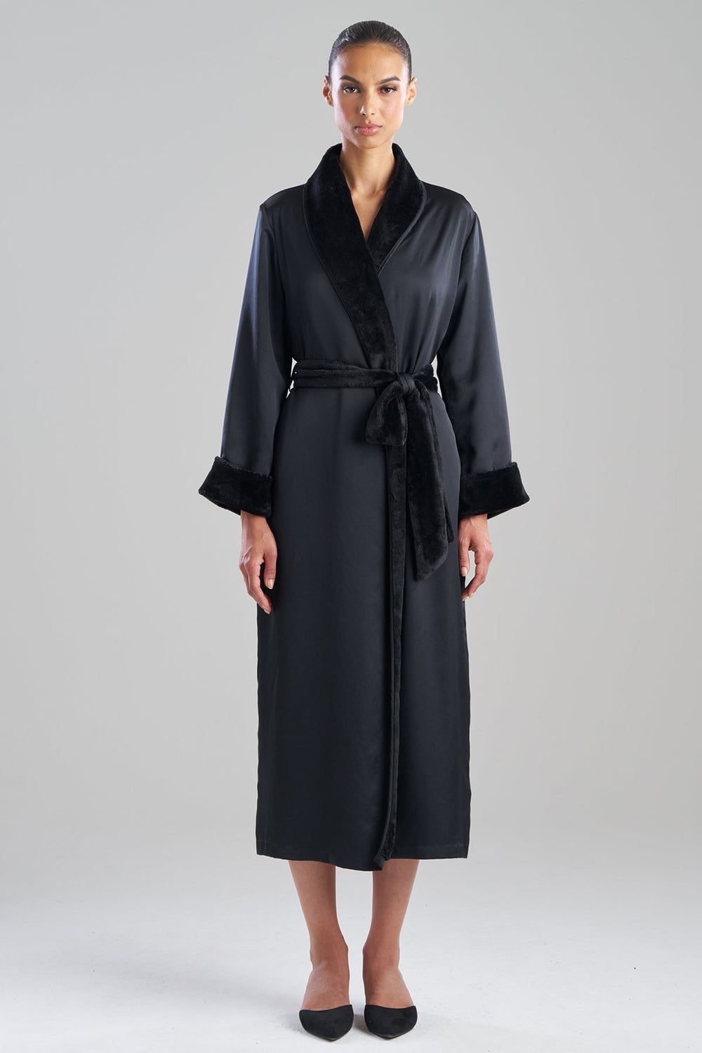 Satin Plush Robe in black | Natori