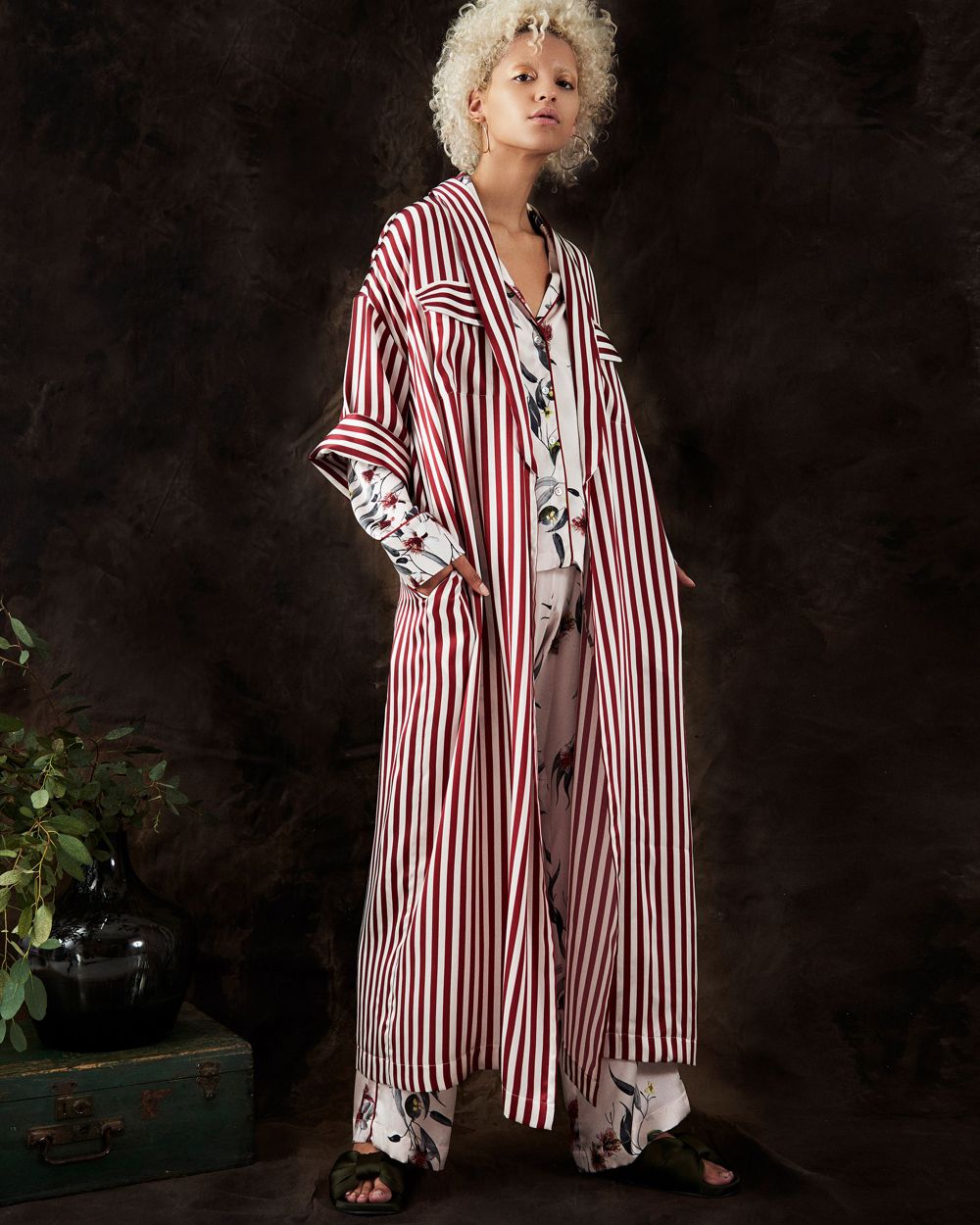 Violet & Wren Crimson Stripe Longline Kimono in red