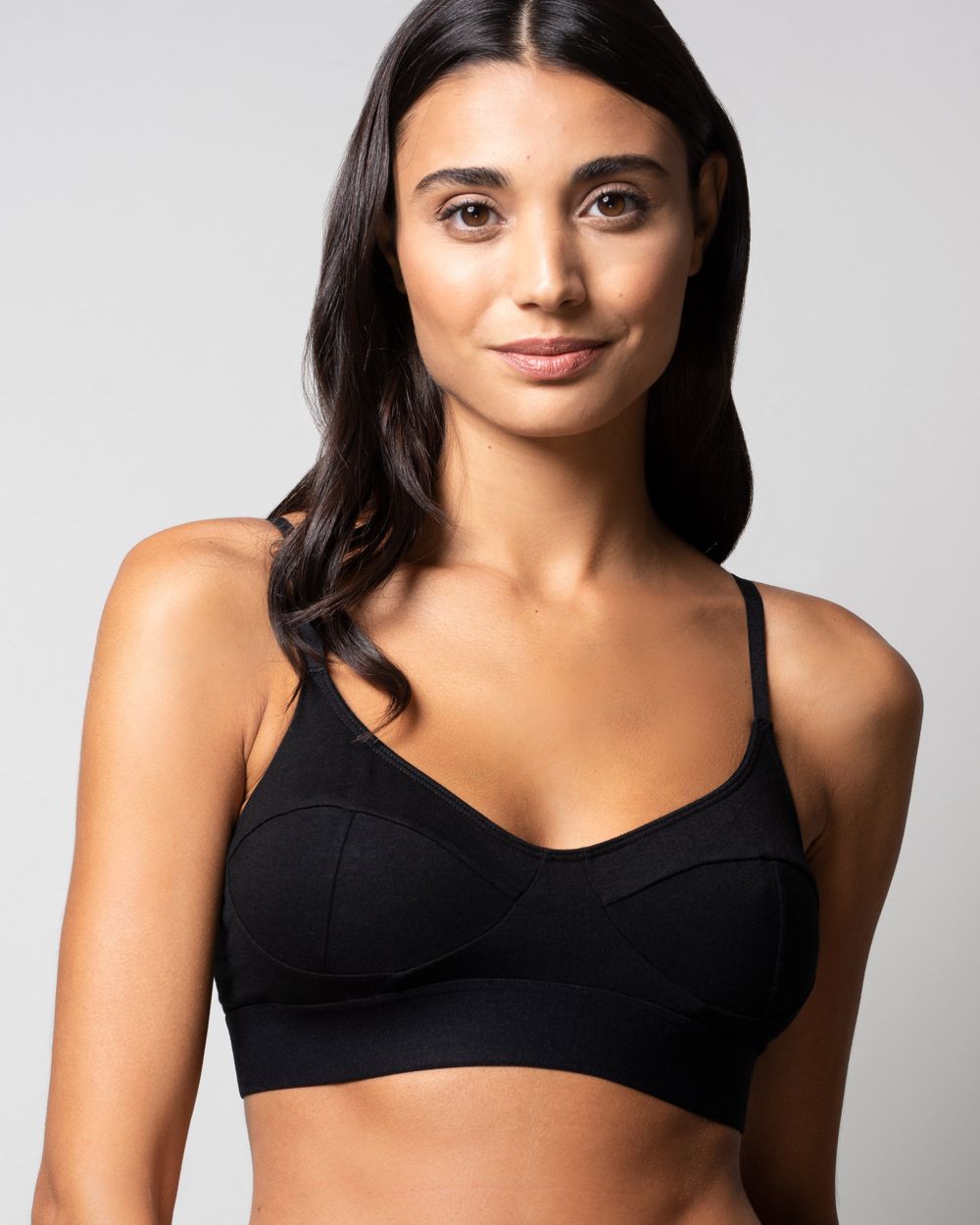 Base Range Soft Bra in black