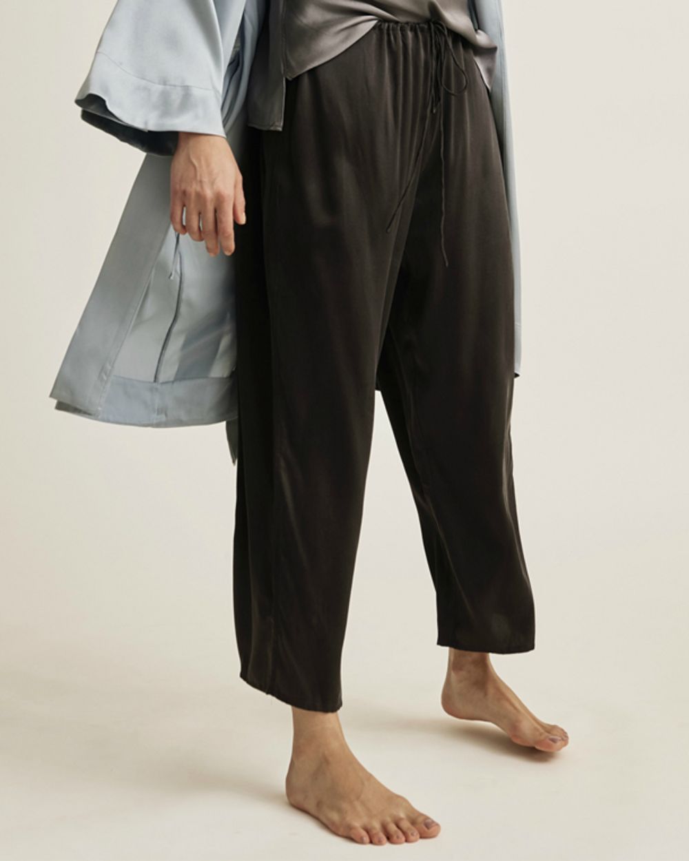 Skin Sandwashed Silk Tilda Pant in black