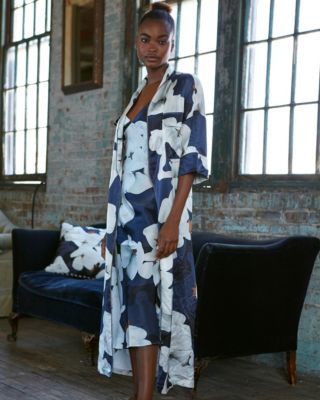 Violet & Wren Camo Bloom Longline Kimono in blue