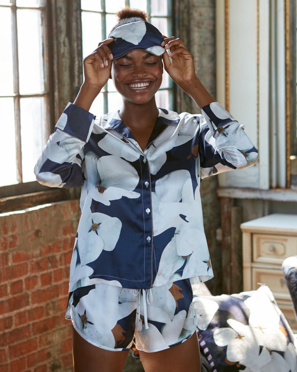 Violet & Wren Camo Bloom Sports Shorts in blue