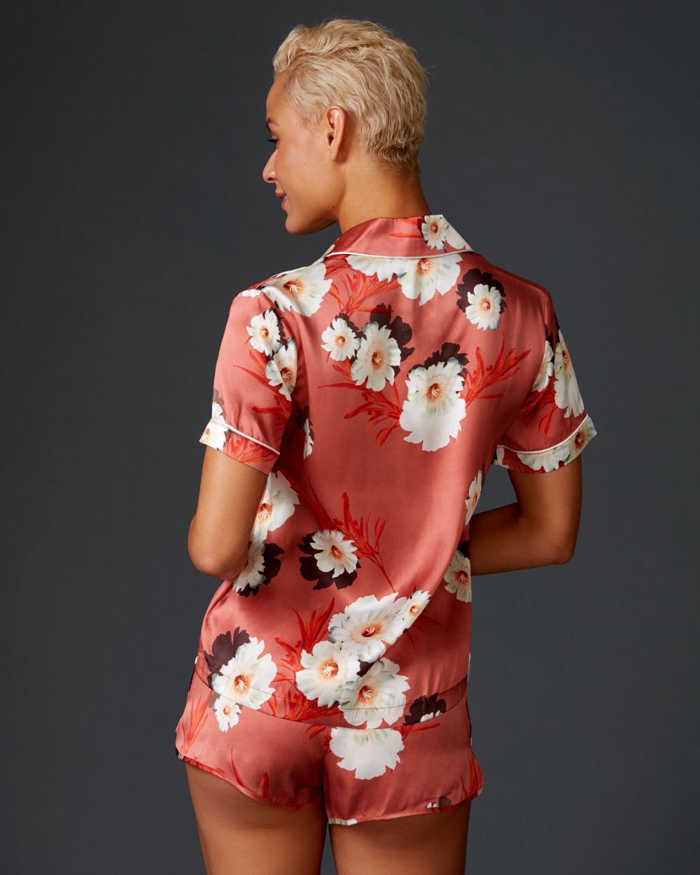 Violet & Wren Desert Bloom Sports Shorts in pink