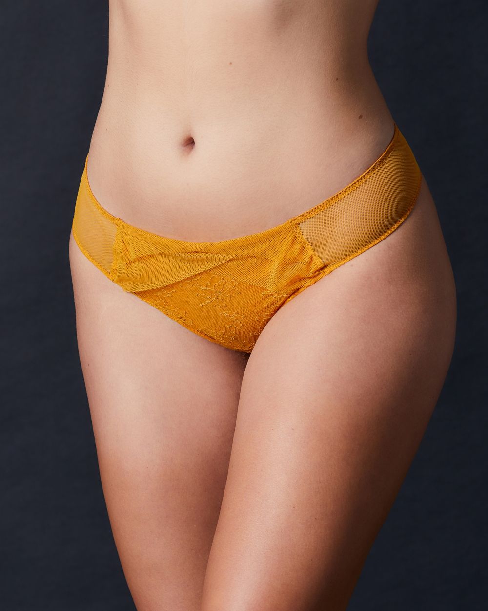 Chantal Thomass Encens Moi Dentelle Thong in yellow