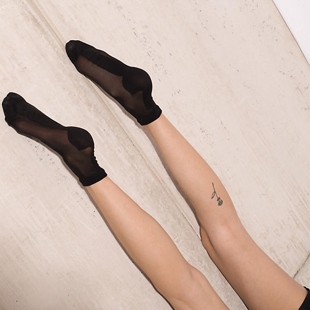 The Great Eros Calzetto Opaque Toe Sock in black