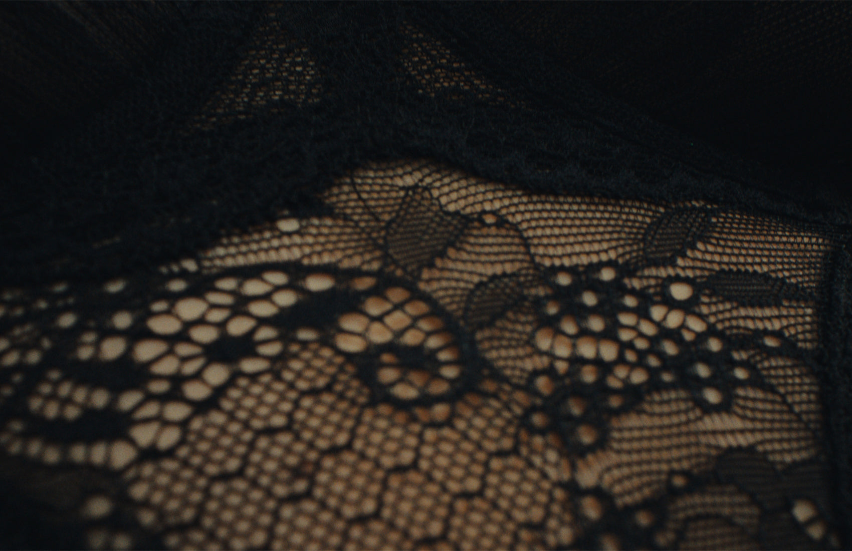 Can men shop at Journelle for lingerie that fits and feels right for them?