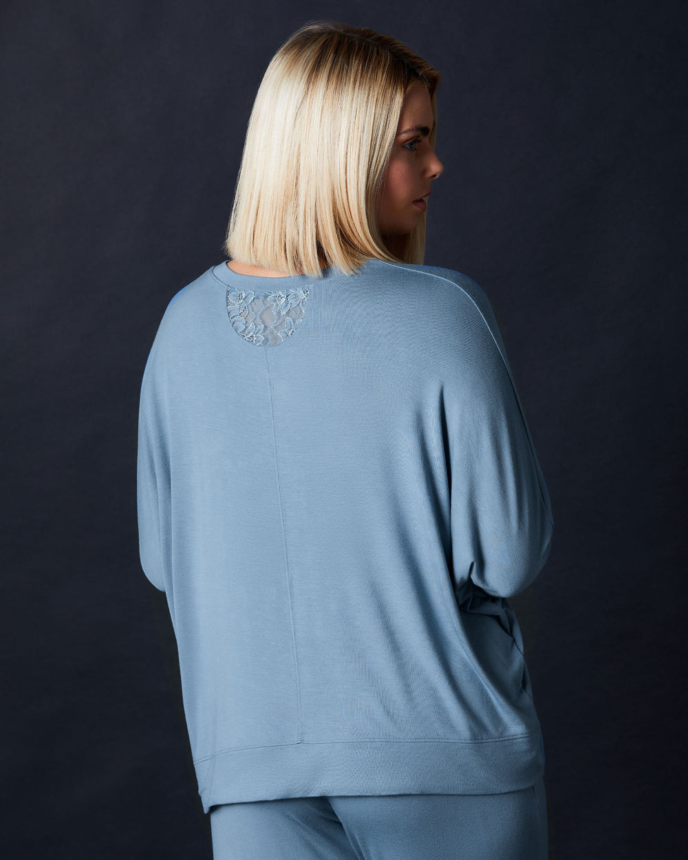 Emma Pullover in blue - front view | Journelle