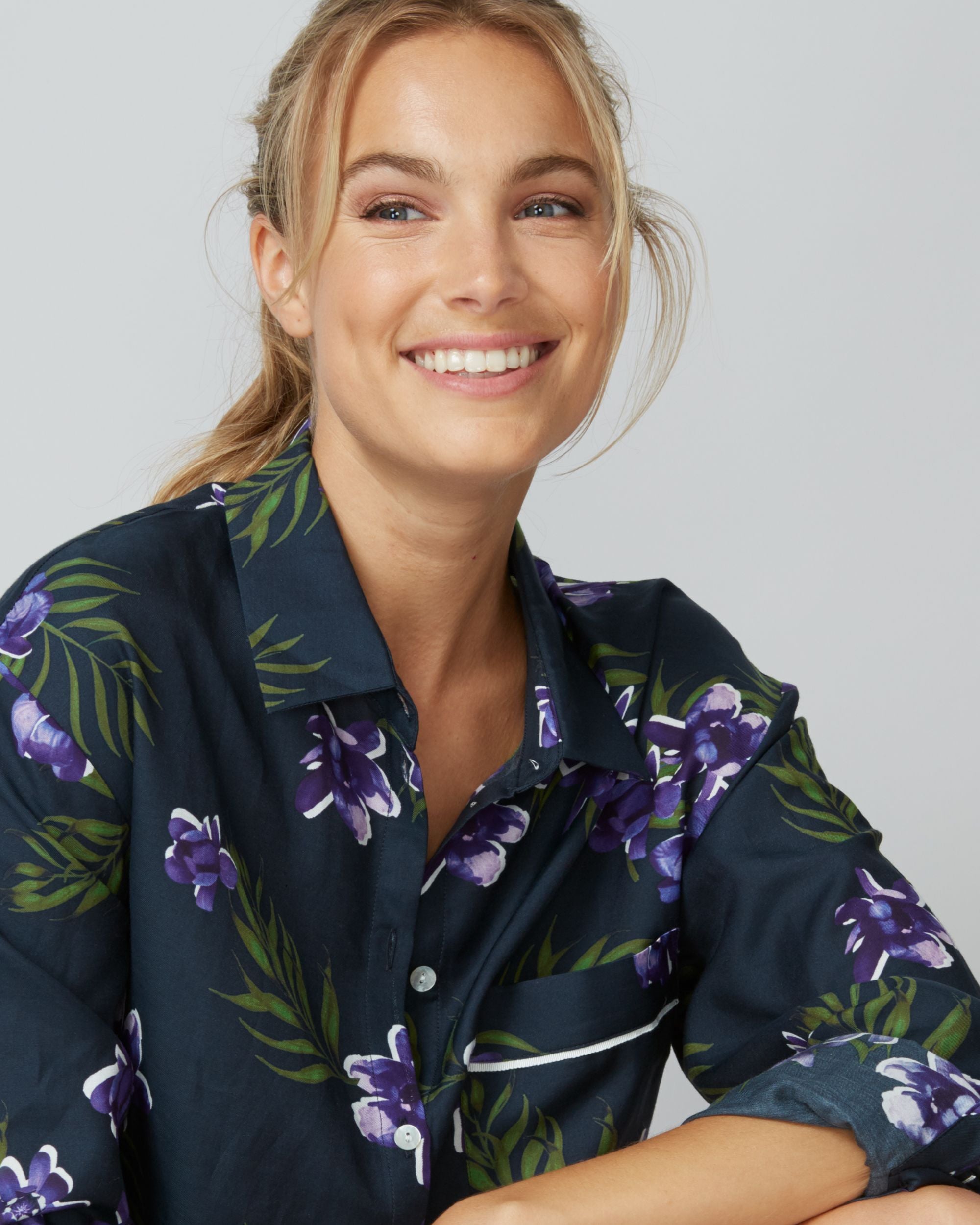 Violet & Wren Calycanthus Silk Cotton Pyjama Shirt in blue