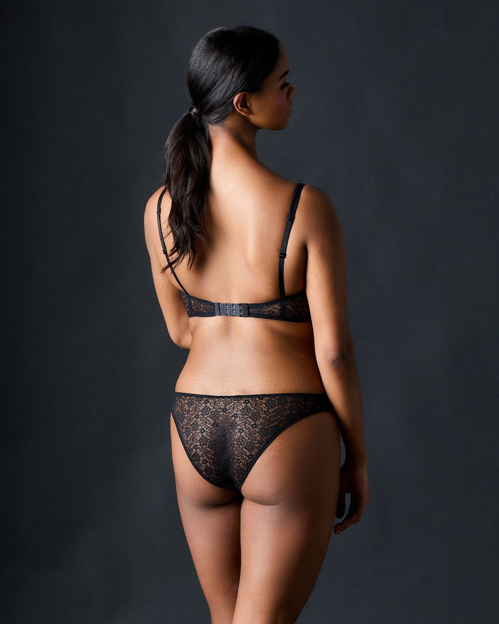 Journelle Alix Demi Scoop Bra in black