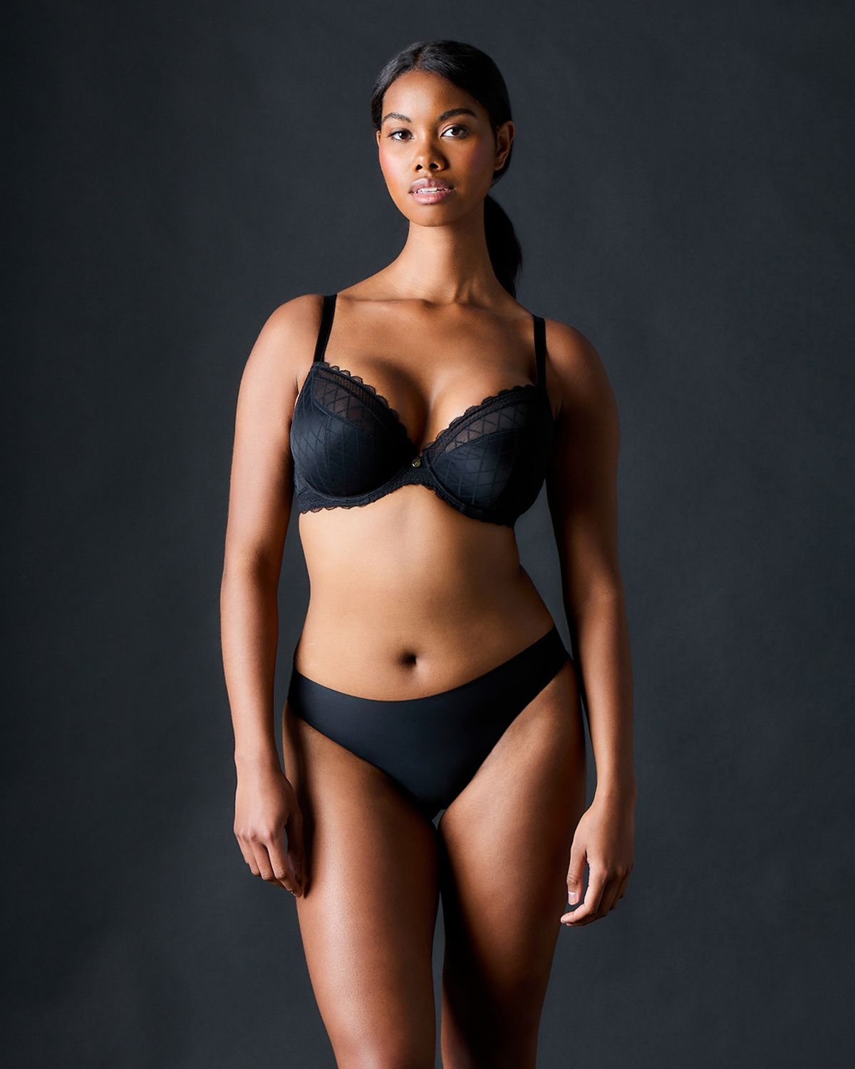 Chantelle Soft Stretch Seamless Thong in black