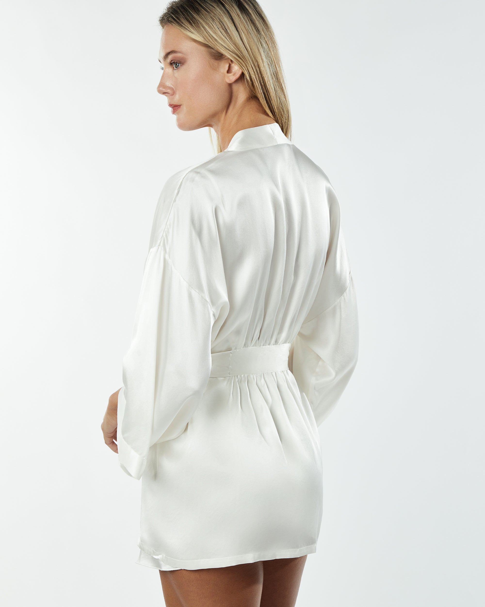 Journelle Celine Classic Robe in white