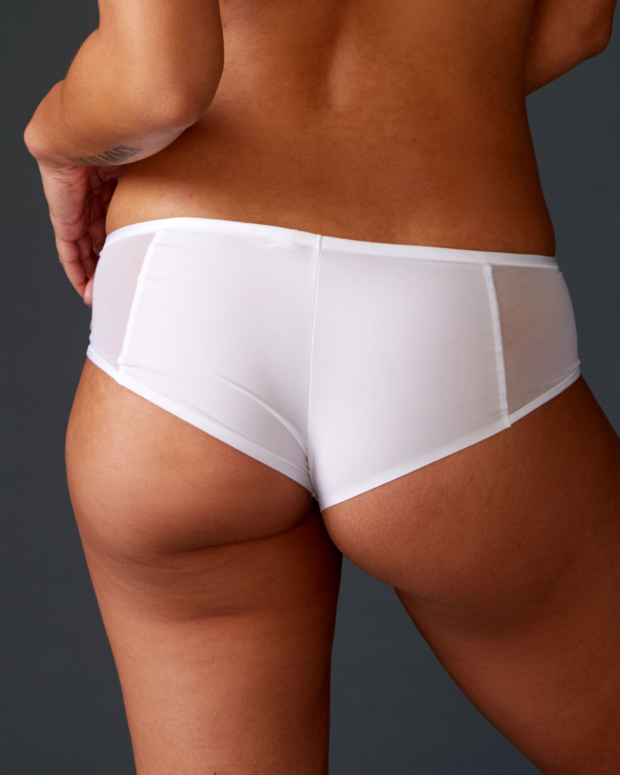 Chantelle Shadows Hipster in white