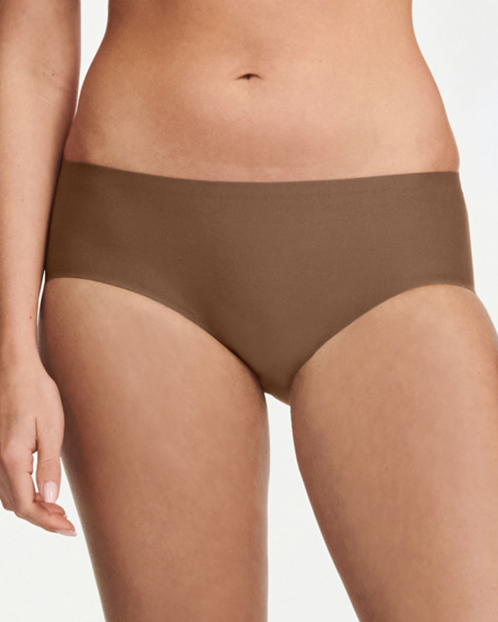 Chantelle Soft Stretch Hipster in brown