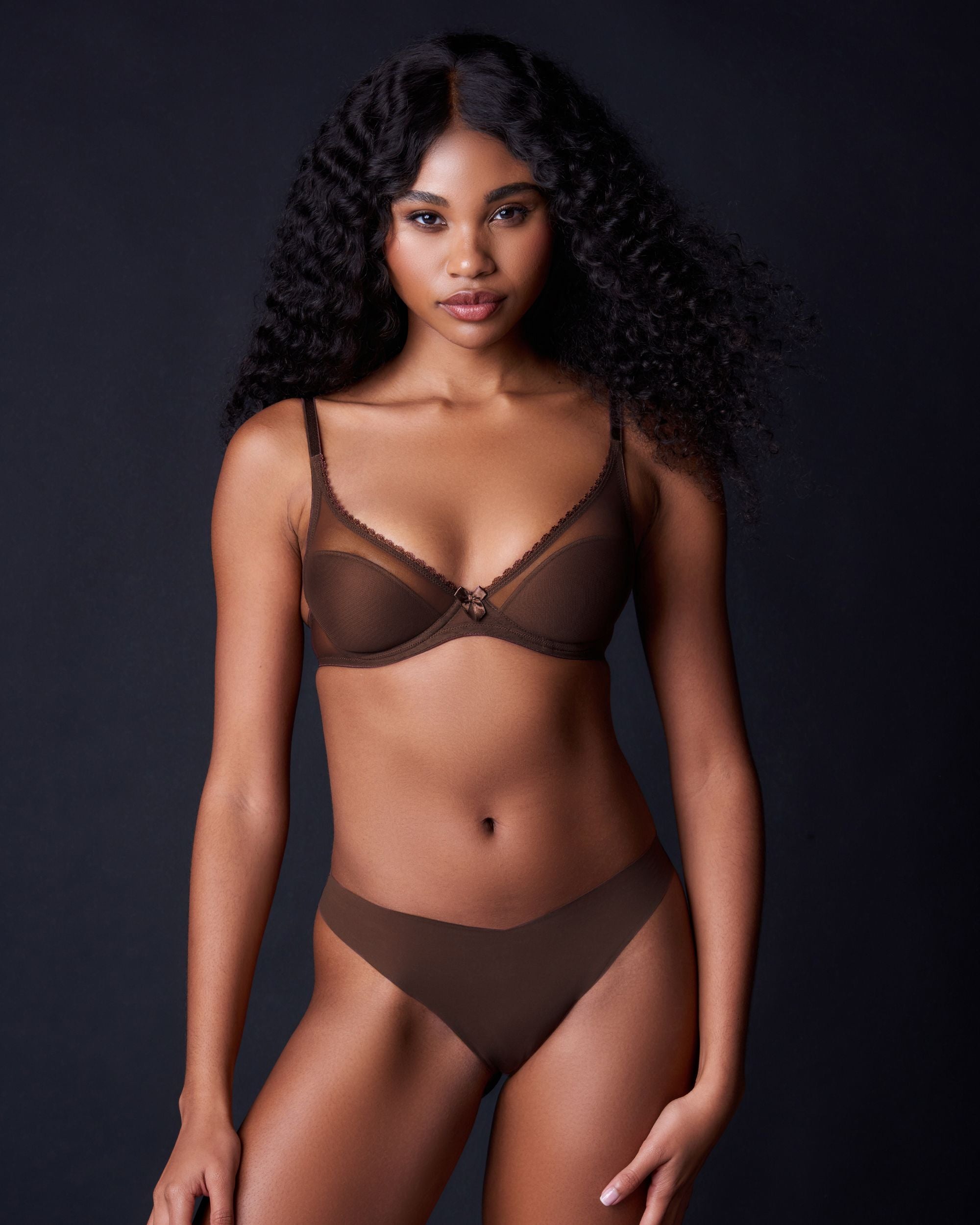 Journelle Victoire Jolie Thong in brown