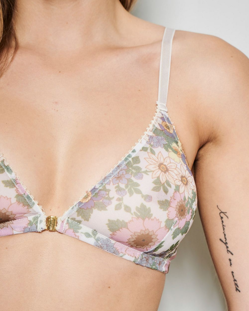 Underprotection Rania Bra in purple