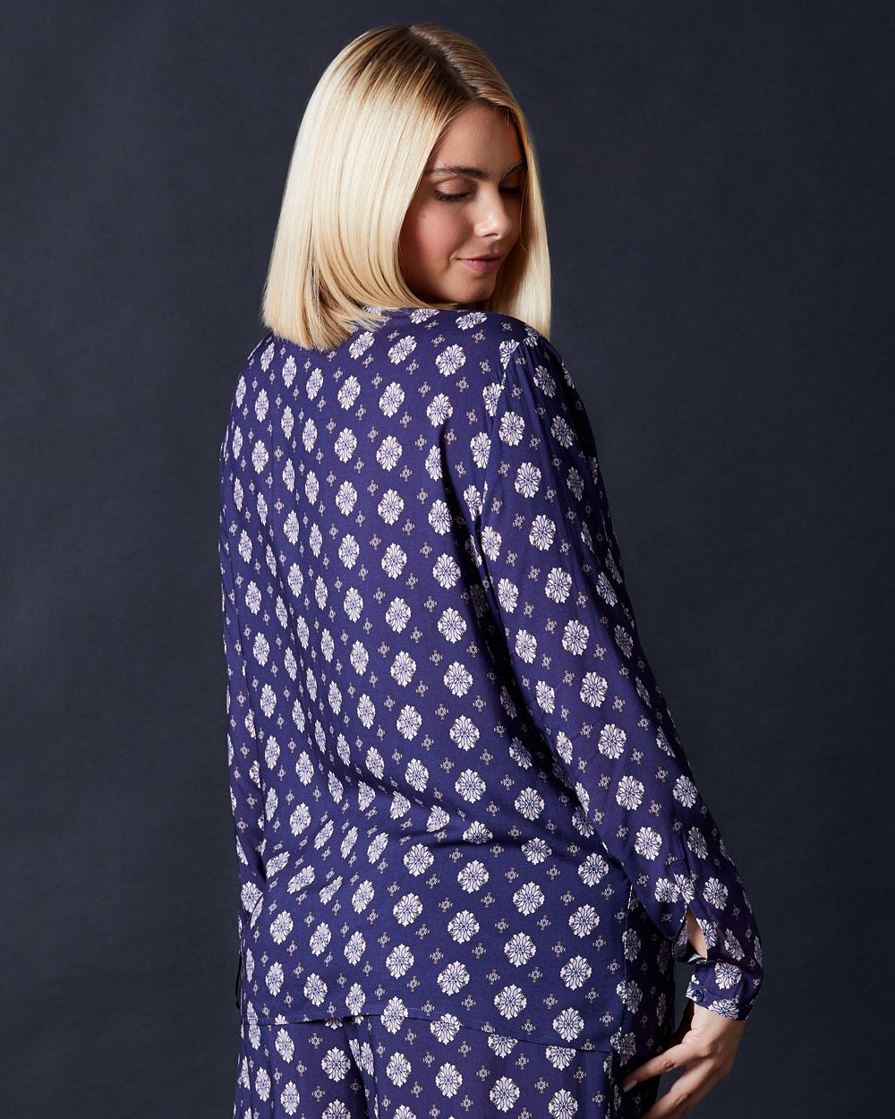 Hanro Woven Long Sleeve Pajama Shirt in blue