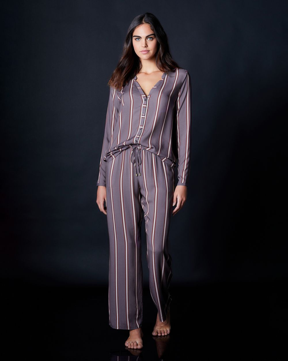 Hanro Woven Long Sleeve Pajama Shirt in gray