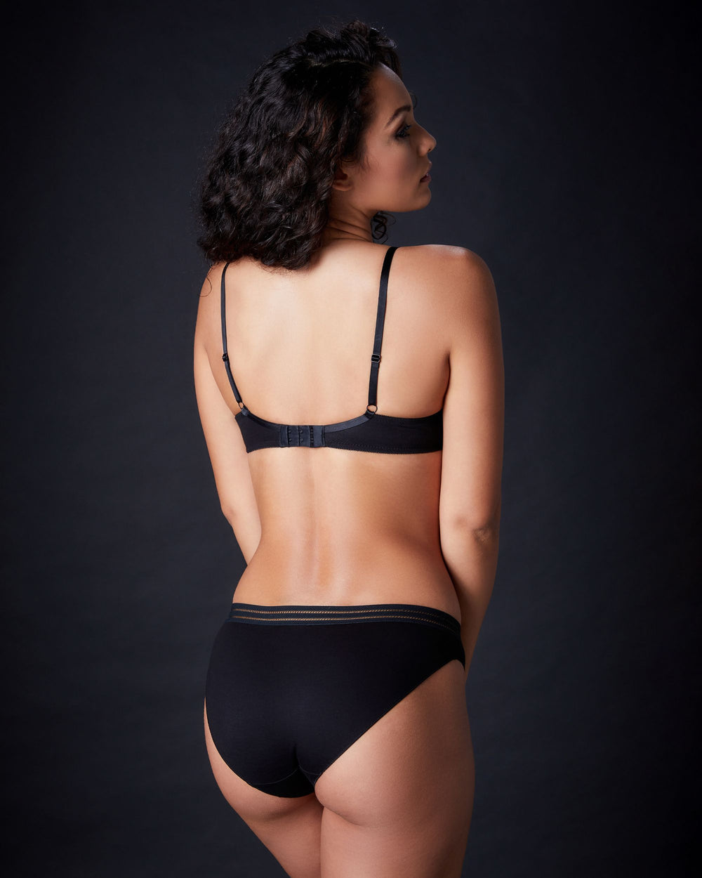 Huit Sweet Cotton Underwire Bra in black