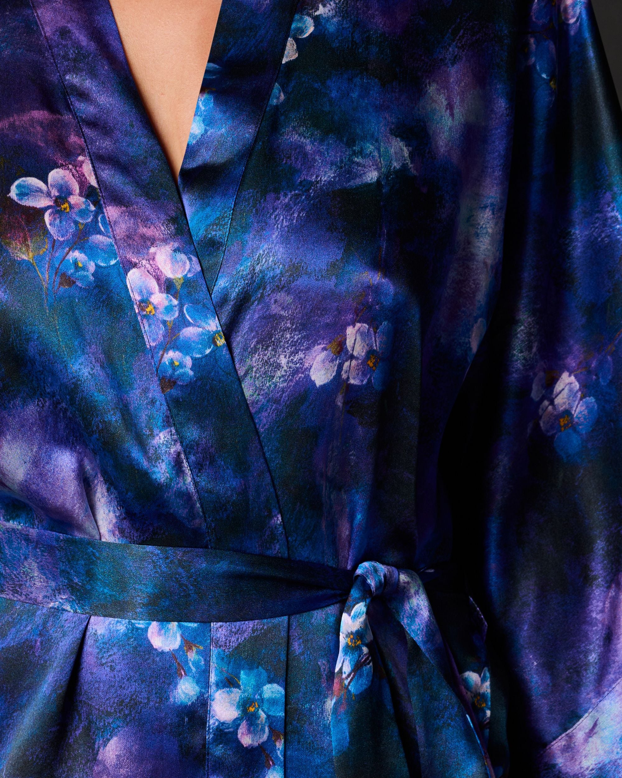 Samantha Chang Silk Classic Short Kimono in purple