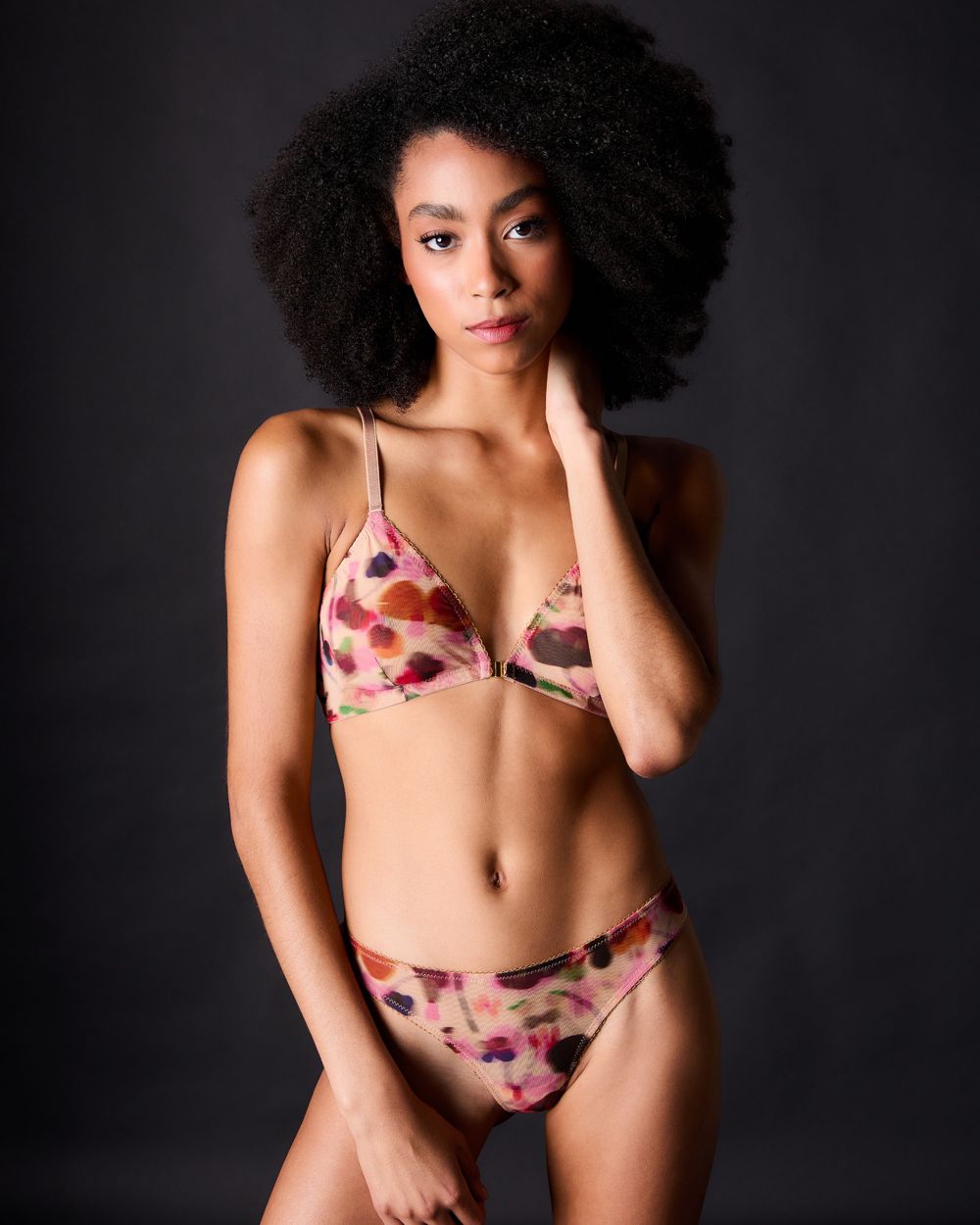 Underprotection Rania String Thong in pink