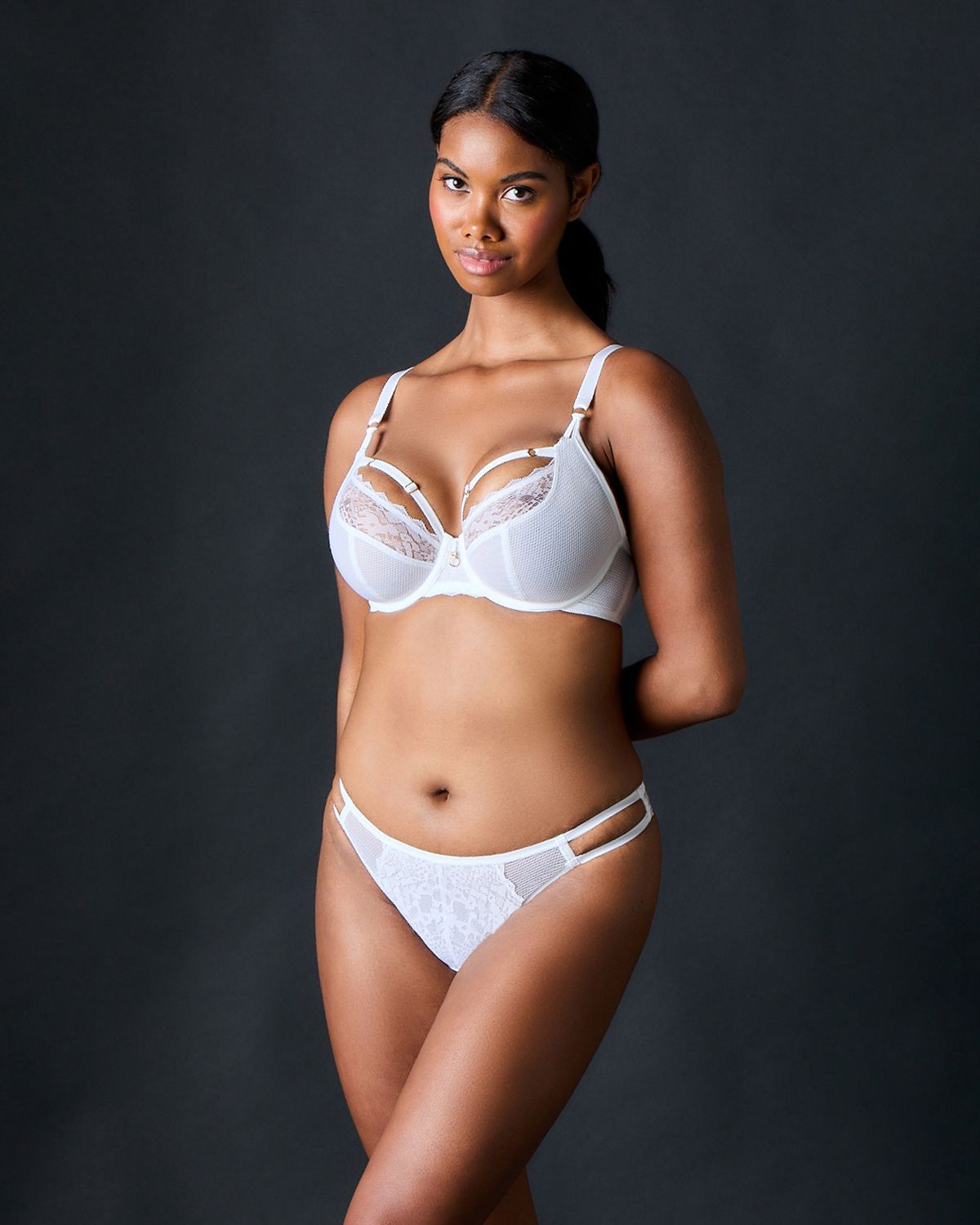 Freya Temptress Underwire Plunge Bra in white