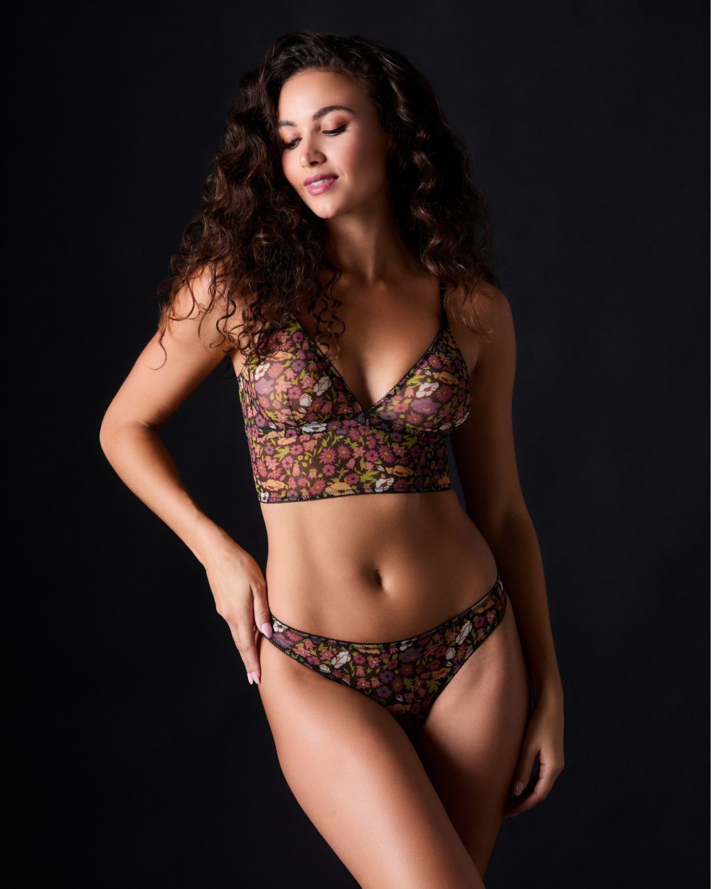 Underprotection Rania Bralette in black