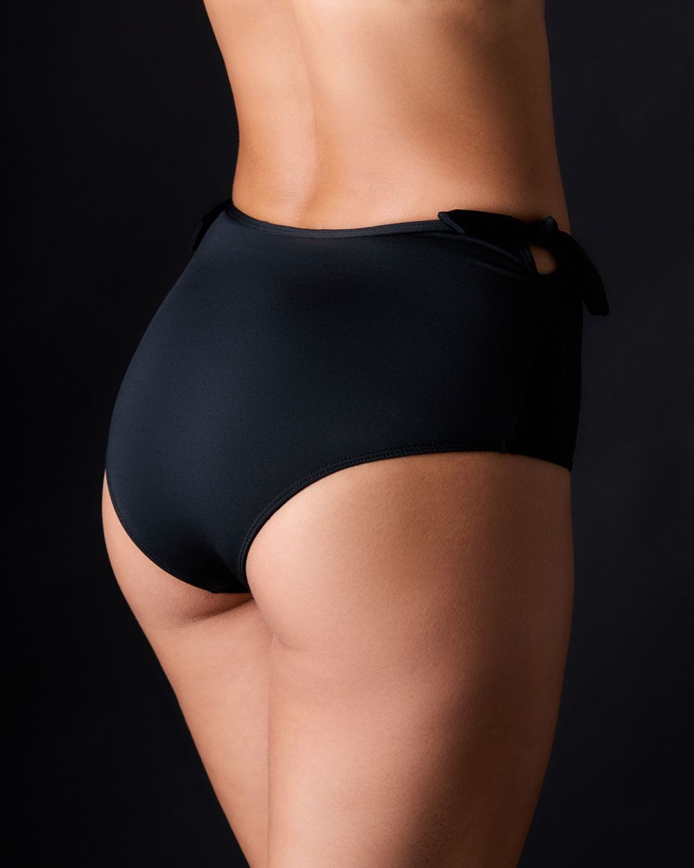 Underprotection Manon Bikini Bottom in black