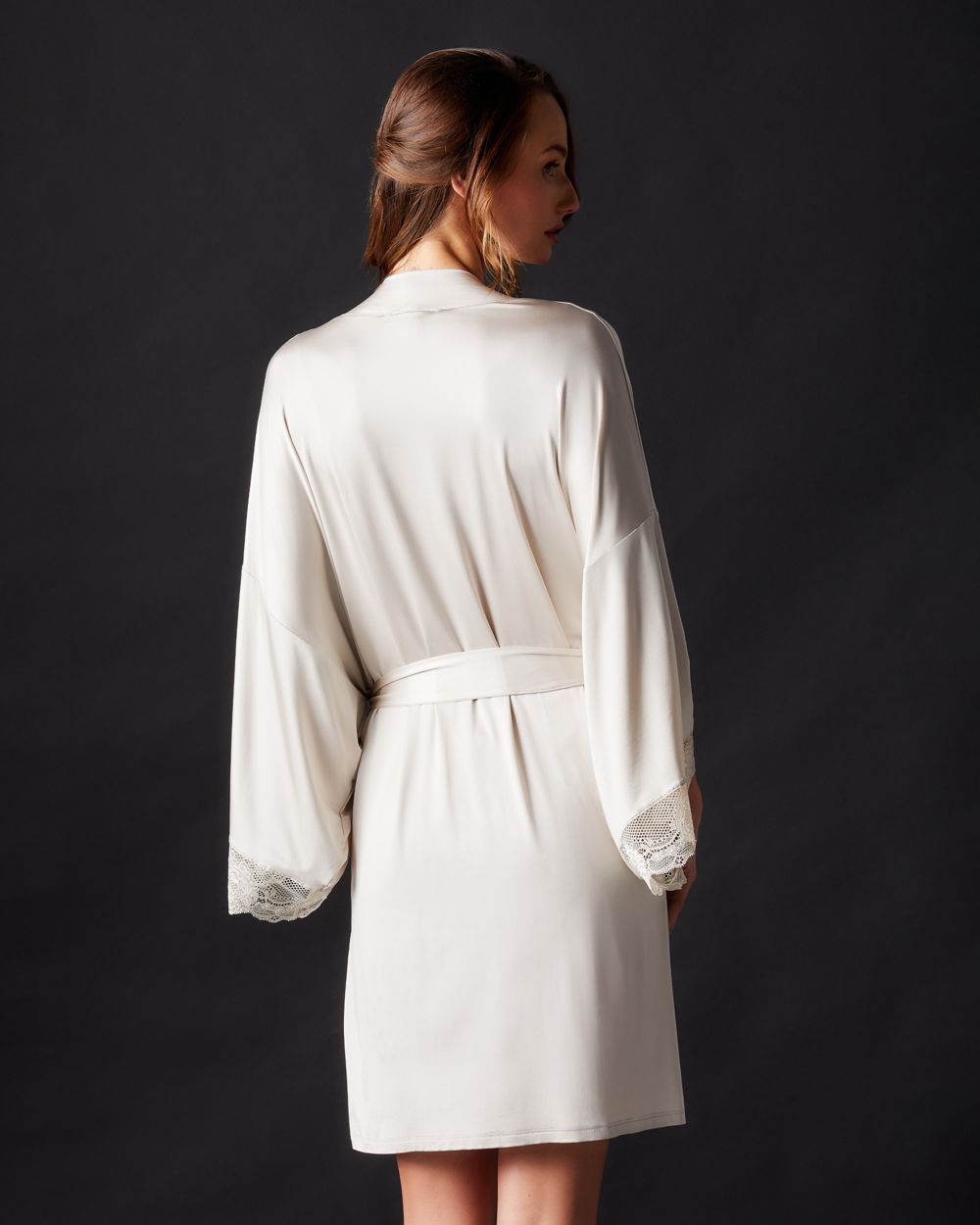 Hanro Lovis Kimono Robe in beige