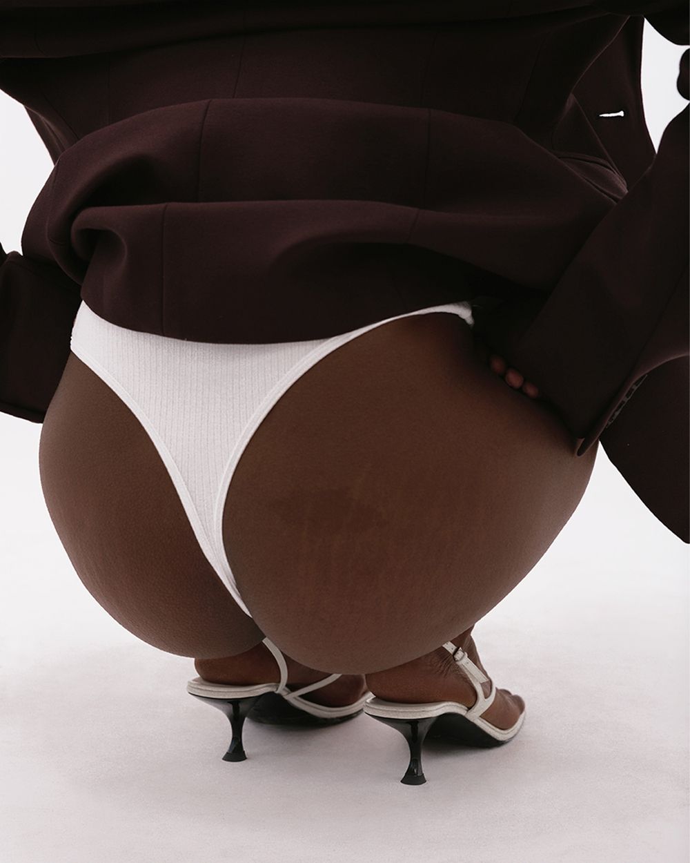 Opaak Ease Lin High Cut Thong in white