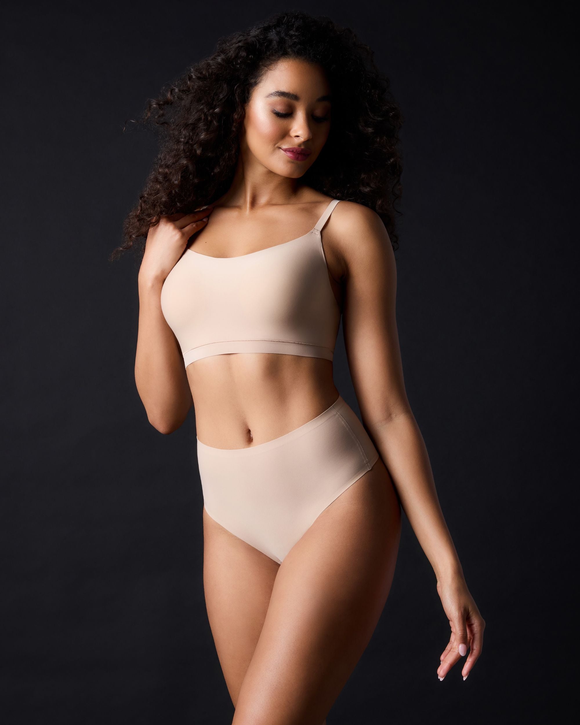 Chantelle Soft Stretch Scoop Bralette in beige