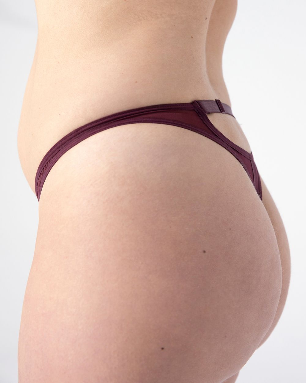 Opaak Tech Compose Noe Thong in red