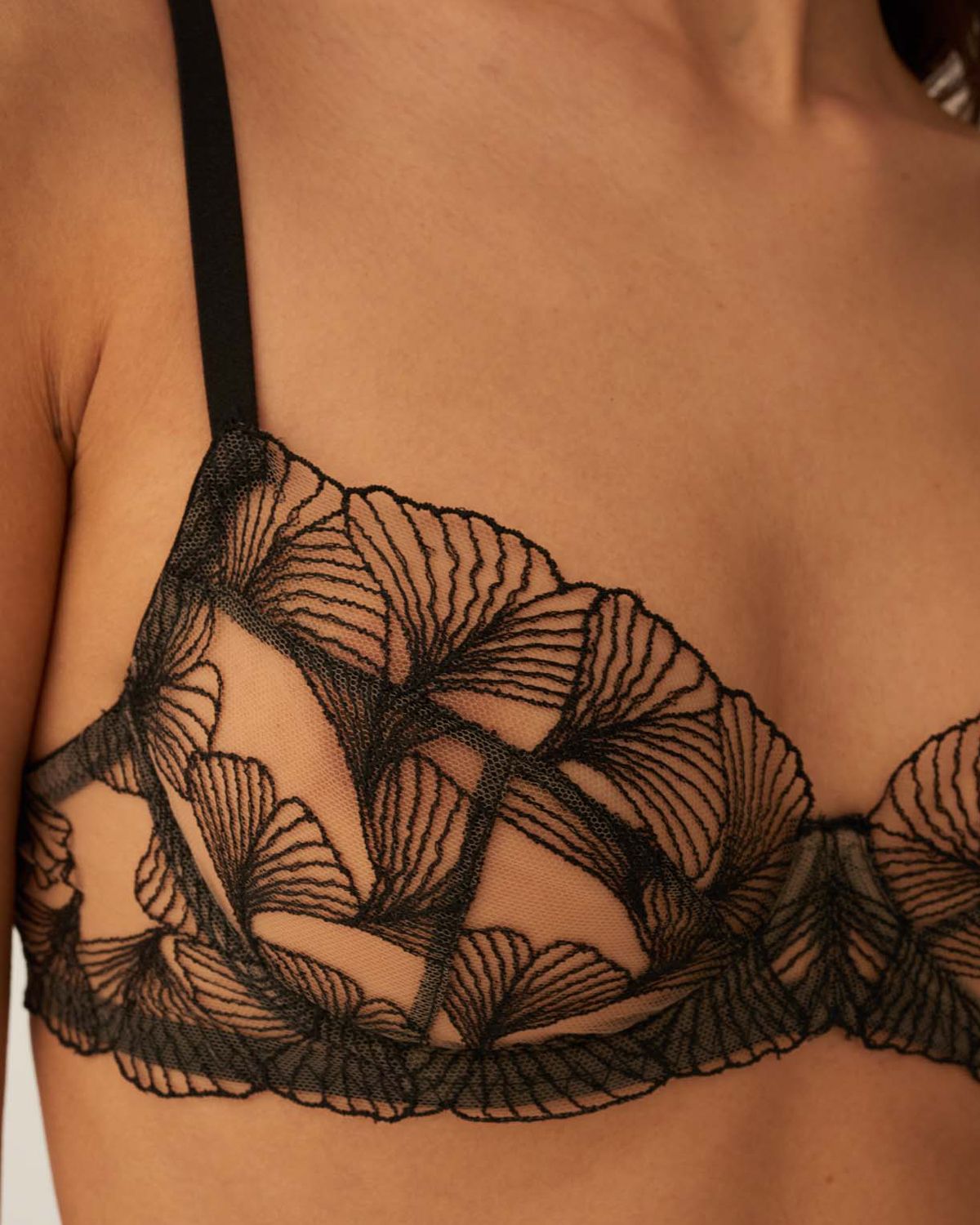 Undress Code Lost Paradise Bra in black