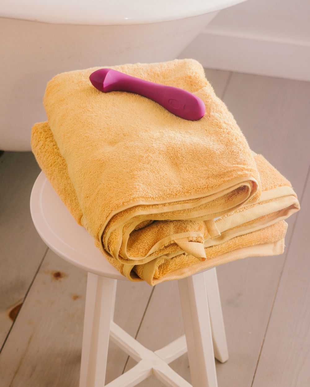 Dame Arc G Spot Vibrator in purple