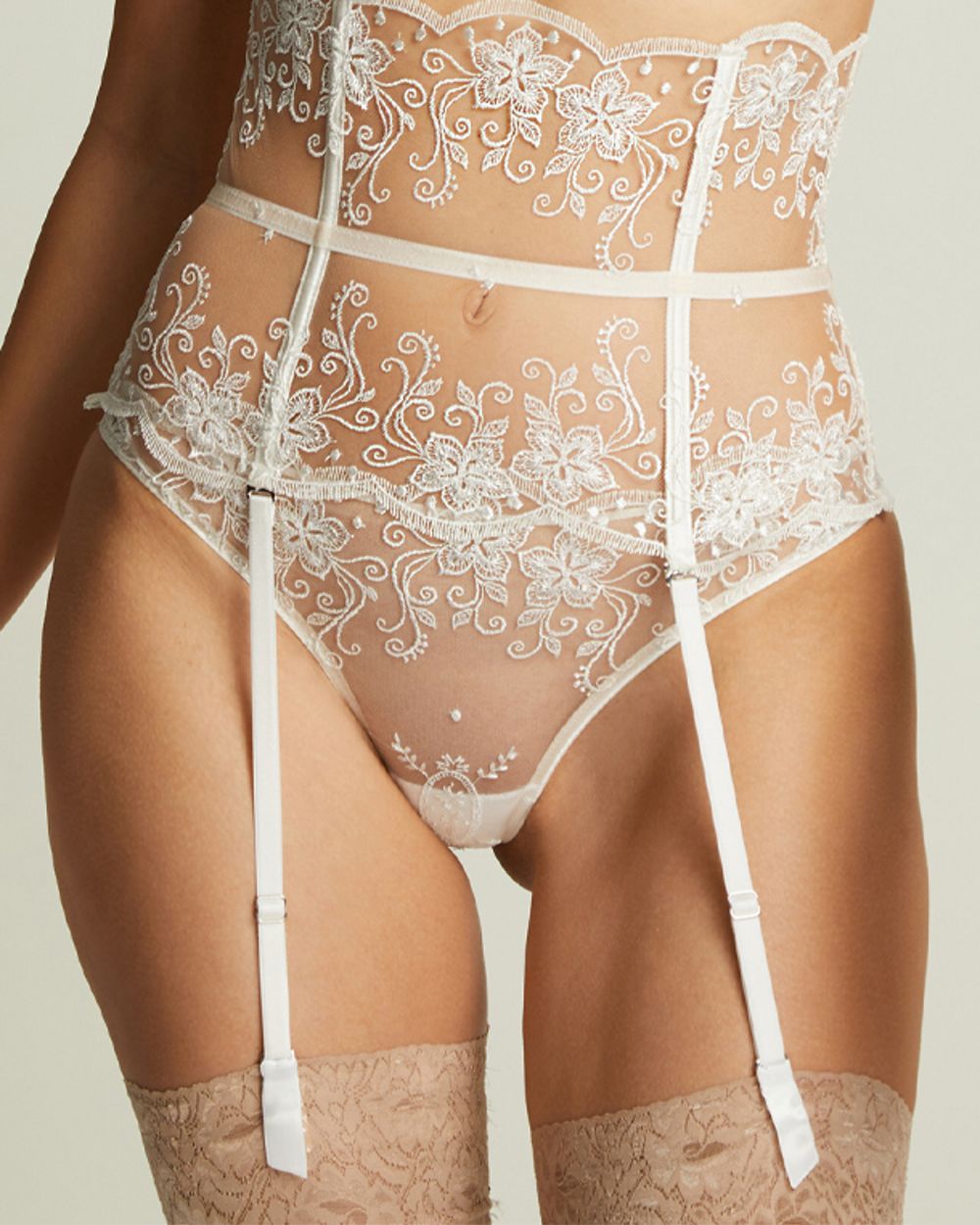 I.D. Sarrieri Tubereuse Blanche Suspender Belt in white