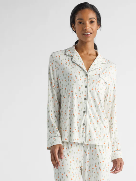 Women's Bamboo Stretch-Knit Long Sleeve Pajama Top (Collective) in blue - lifestyle | Cozy Earth