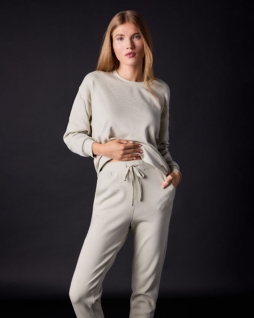 Journelle Sienna Sweatshirt Jogger Set in beige