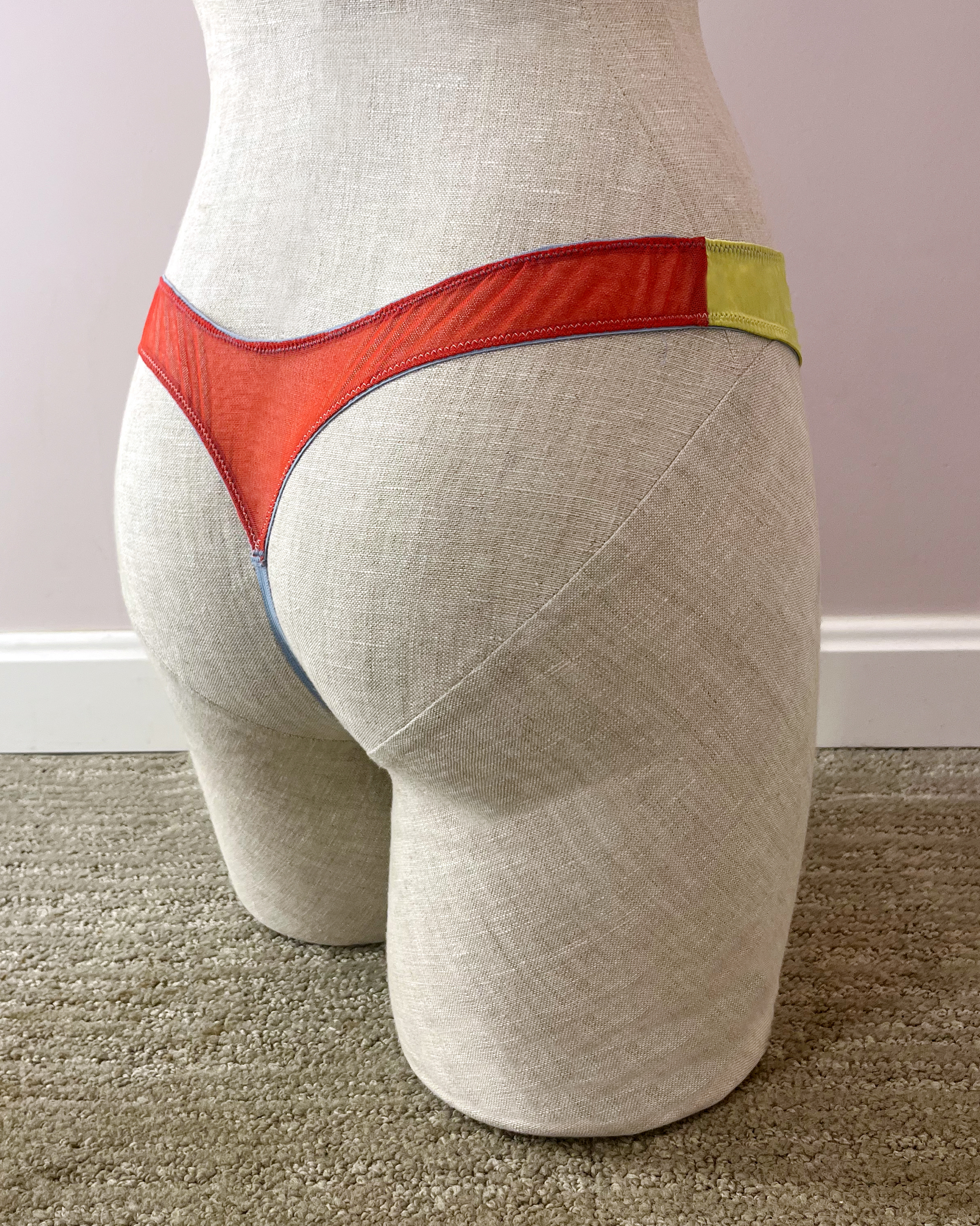 Journelle Lexi Thong