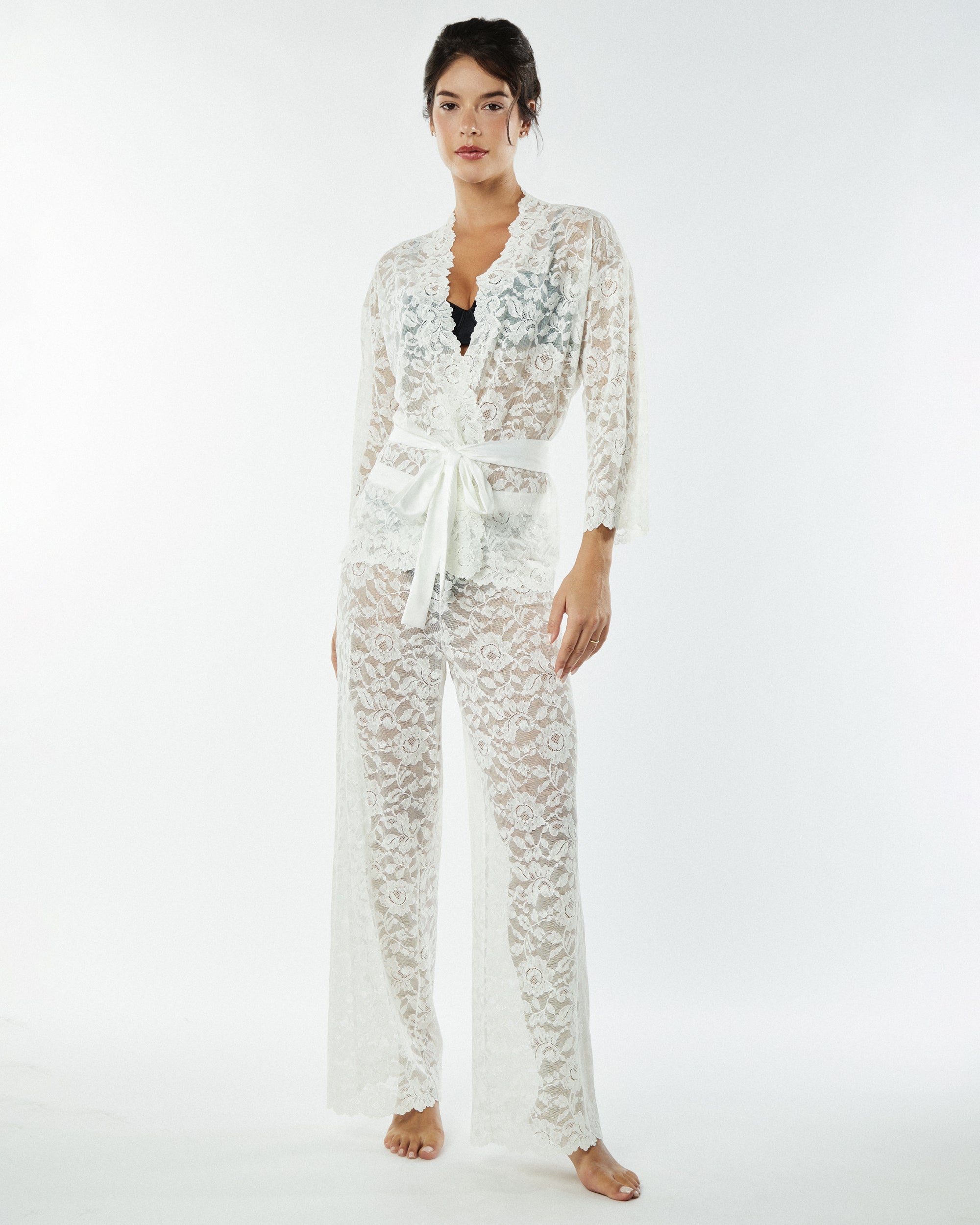 Natori Allover Lace Wide Sleeve Wrap in white