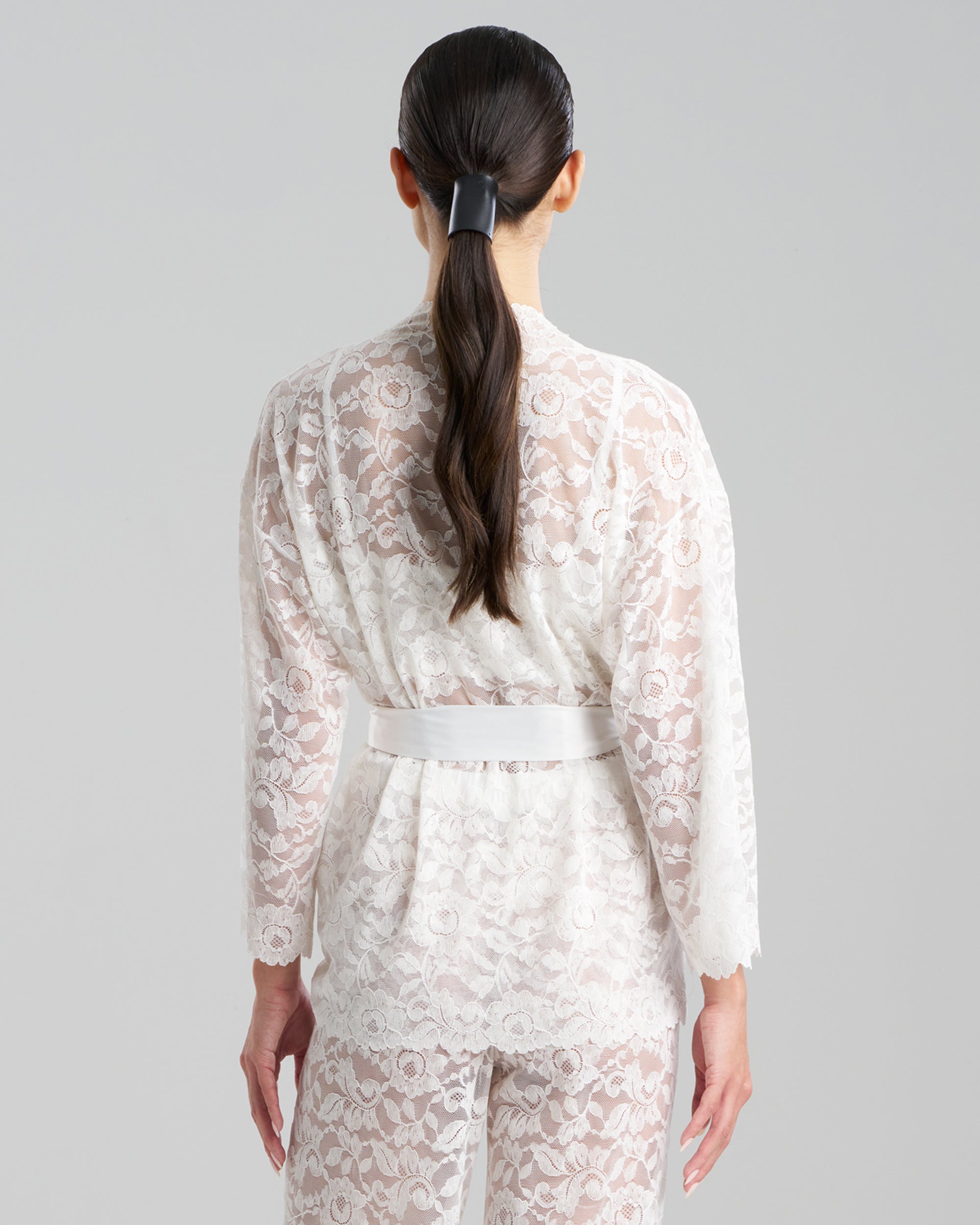 Natori Allover Lace Wide Sleeve Wrap in white