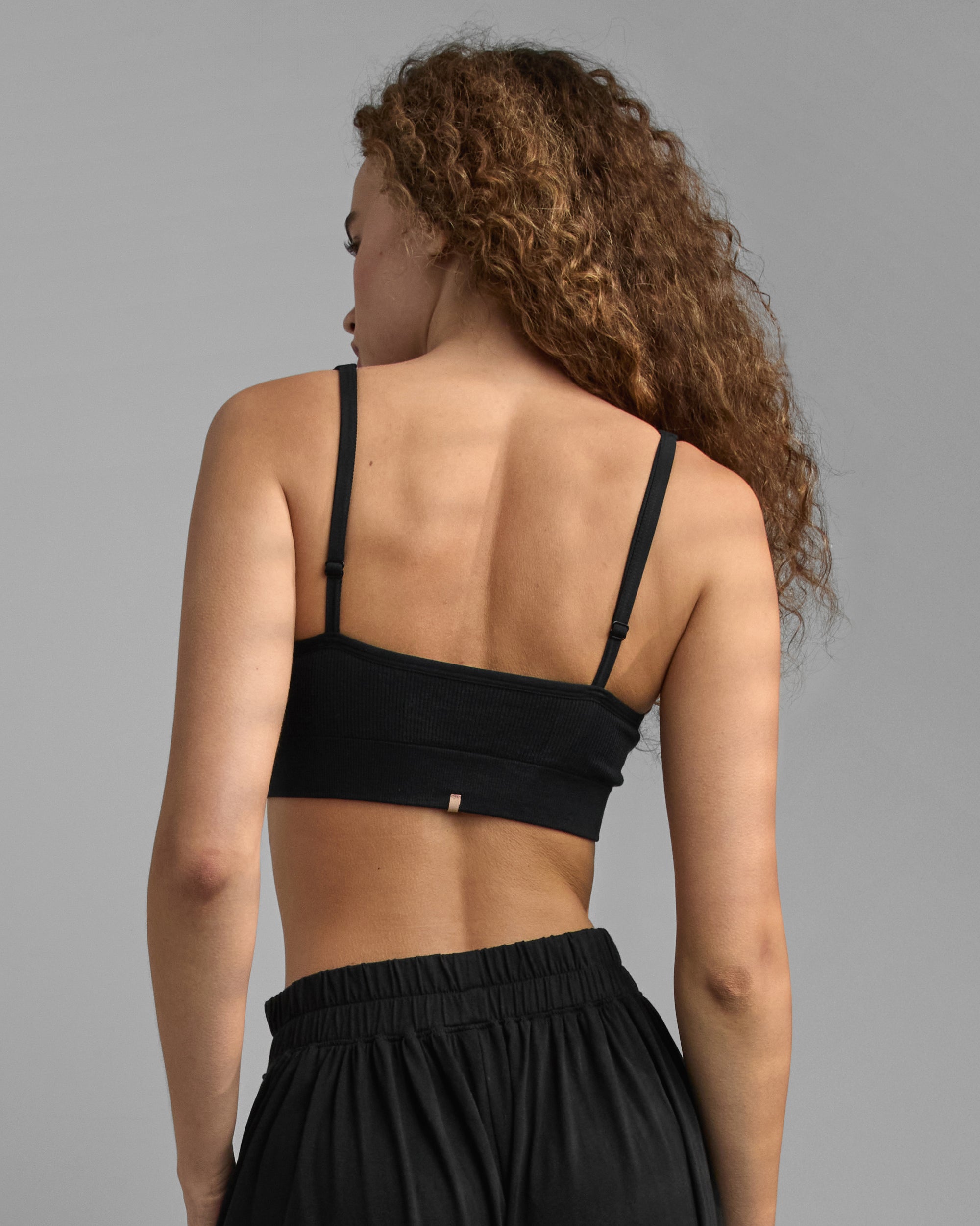 Lunya Seamless Modal Scoop Bra in black