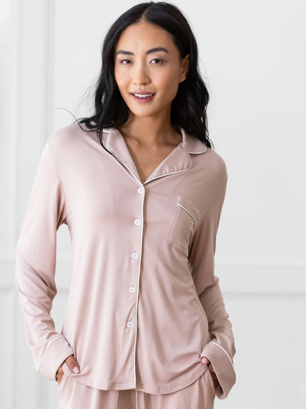 Women's Bamboo Stretch-Knit Long Sleeve Pajama Top (Collective) in blue - lifestyle | Cozy Earth
