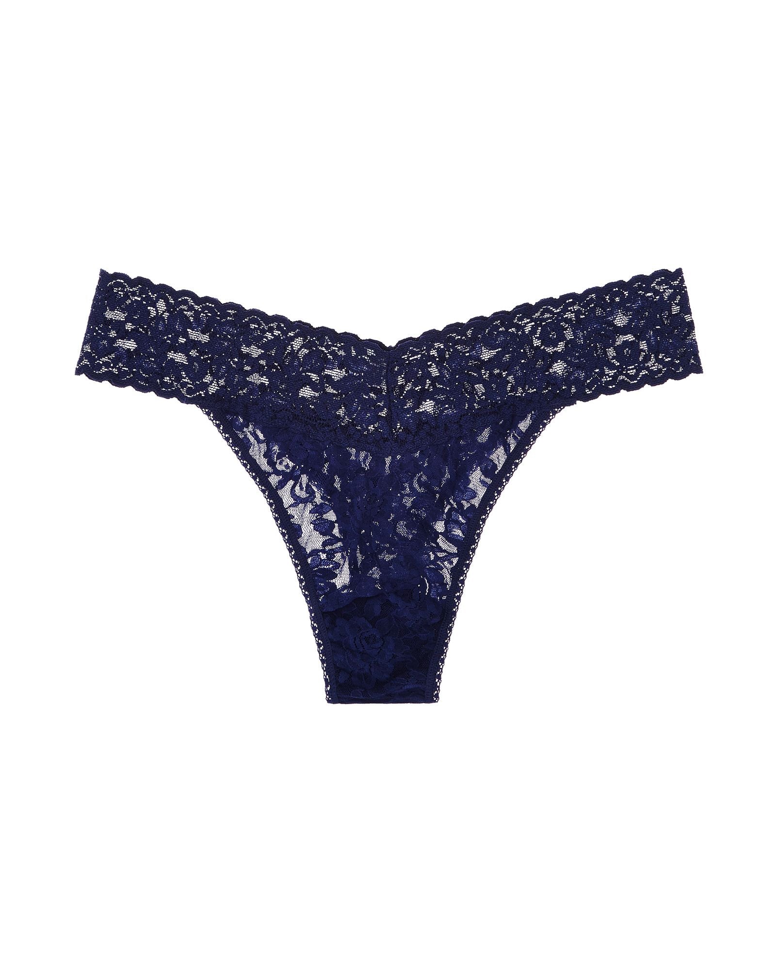 Hanky Panky Signature Lace Low-Rise Thong (Rolled)