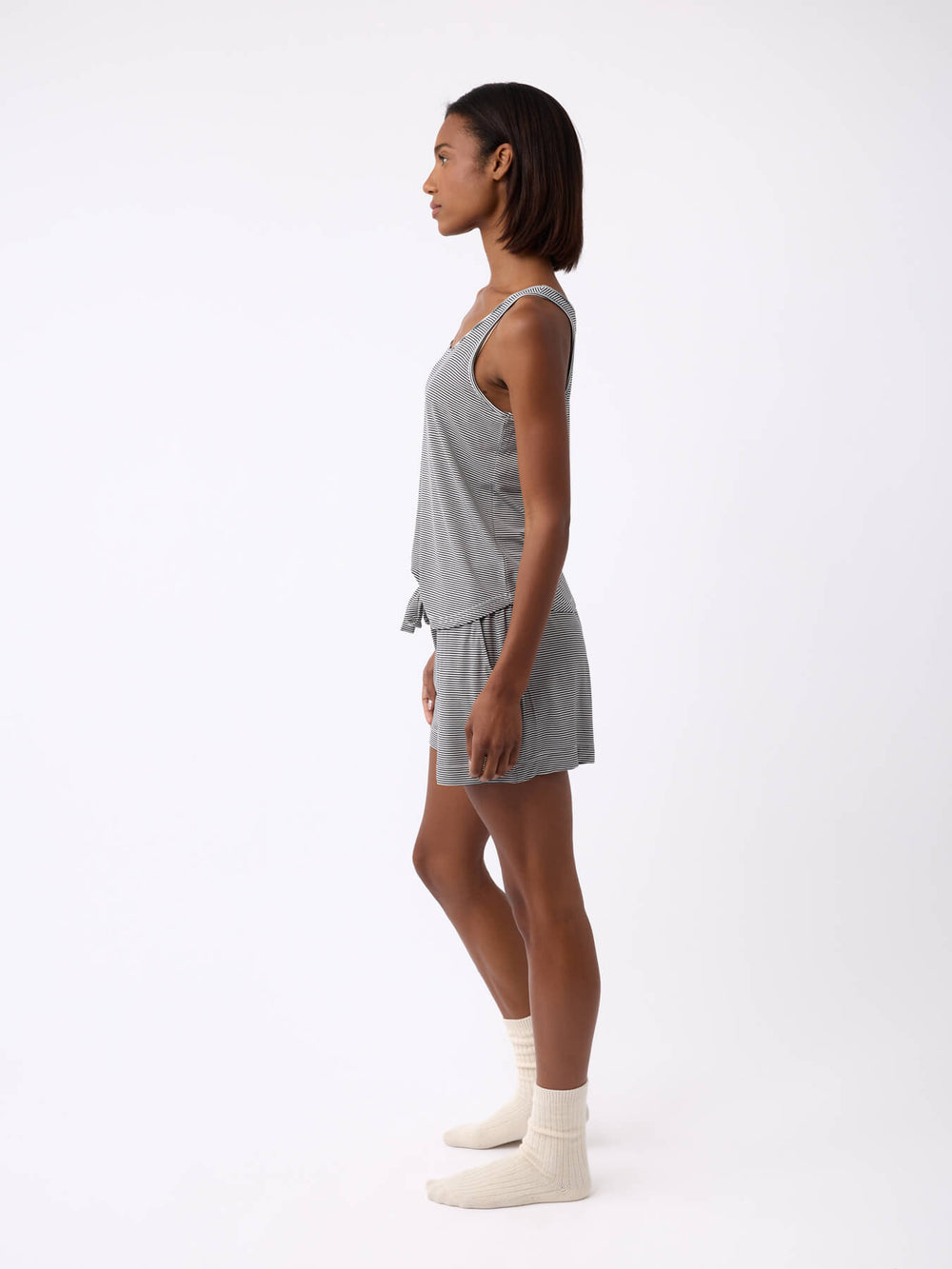 Women's Bamboo Stretch-Knit Lounge Tank in black | Cozy Earth