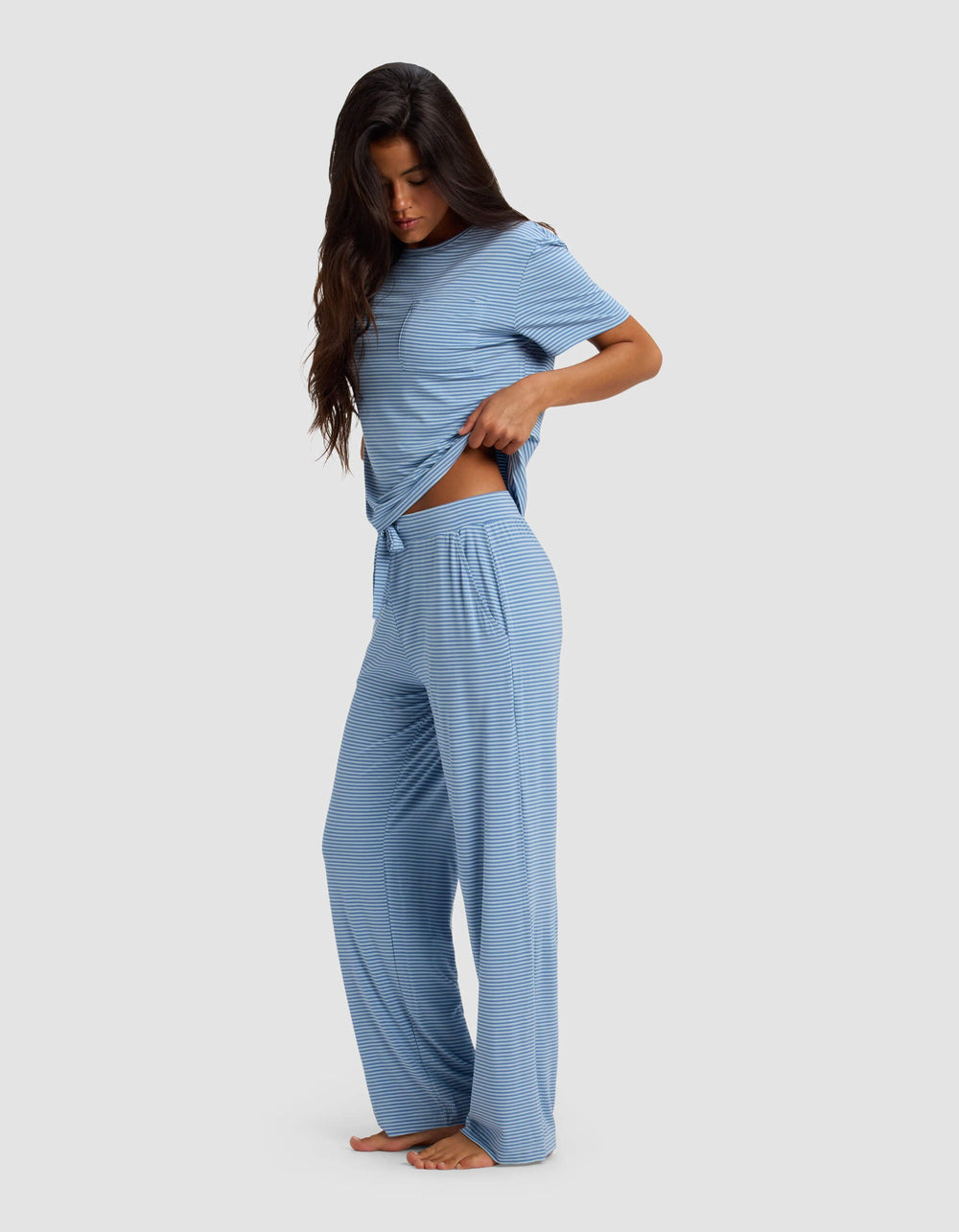 Women's Bamboo Stretch-Knit Lounge Tee & Pants Set in pink | Cozy Earth