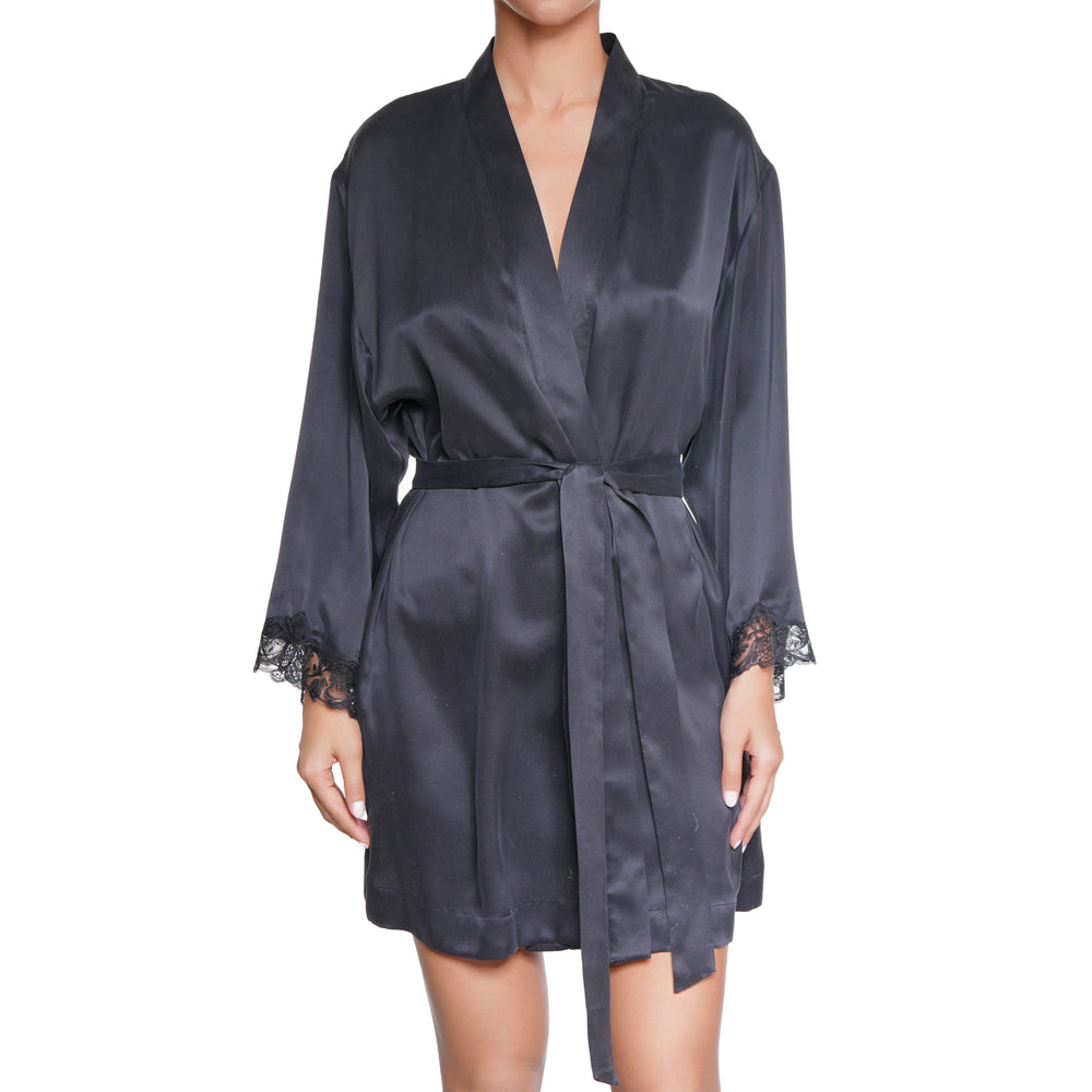 Silk Robe in black | huit-lingerie