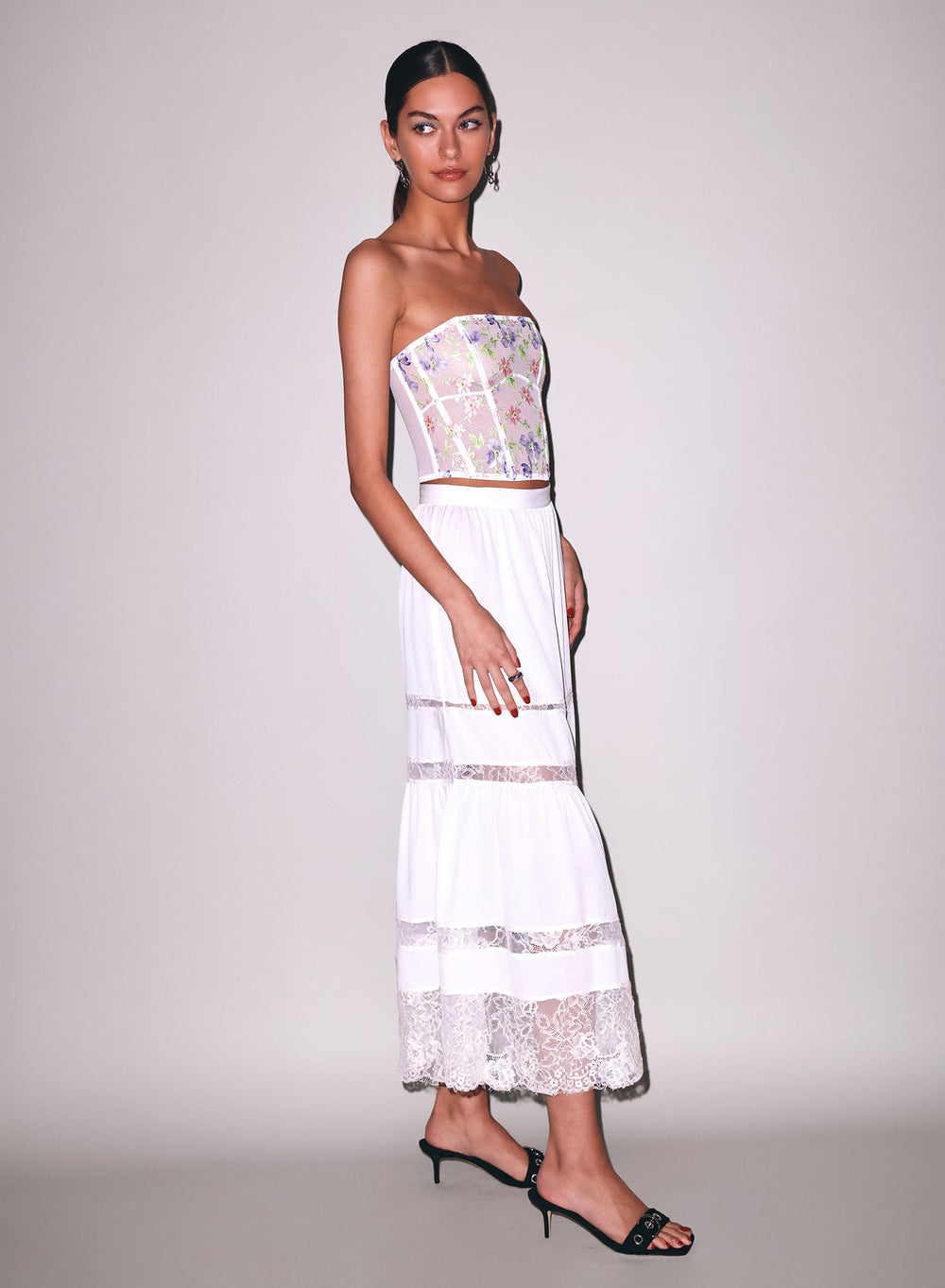 Elara Embroidery Corset Top in white | Fleur du Mal